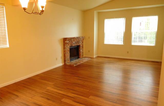 11916 SE 220th Ct Gallery 4