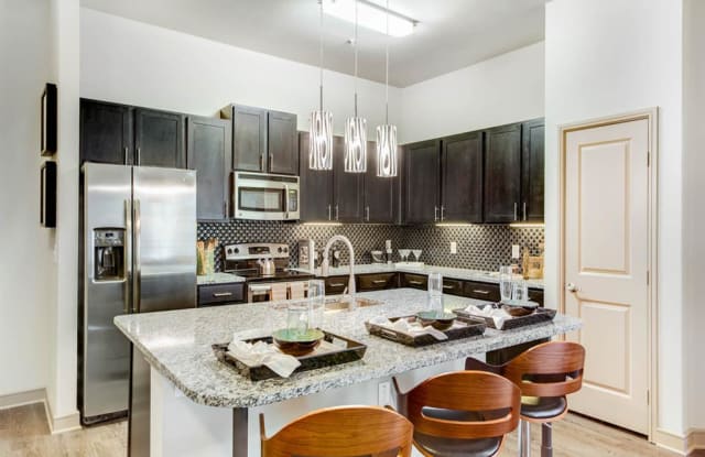 Fountain Pointe Las Colinas Gallery 2