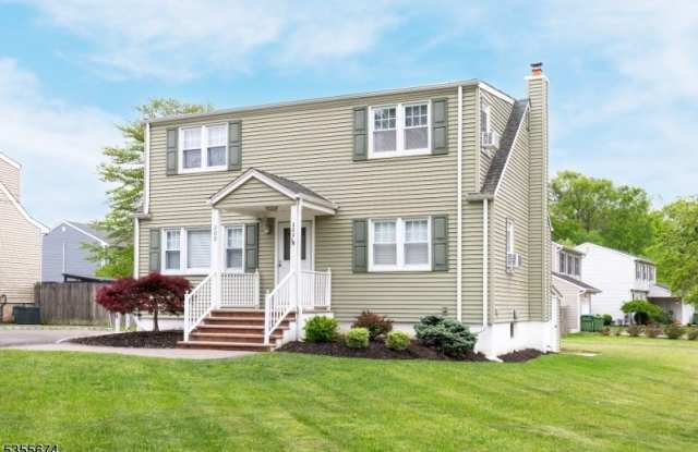 200 Plainfield Rd photos photos