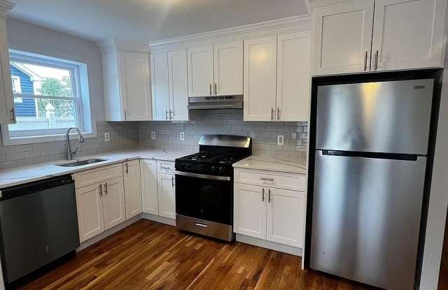 2918 Sampson Avenue photos photos