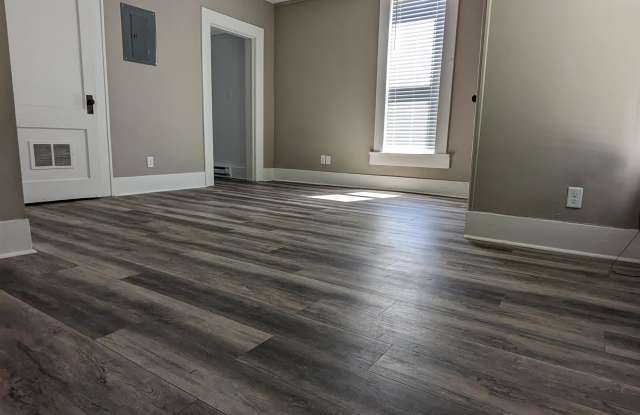 585 West North Street - 1 Gallery 3
