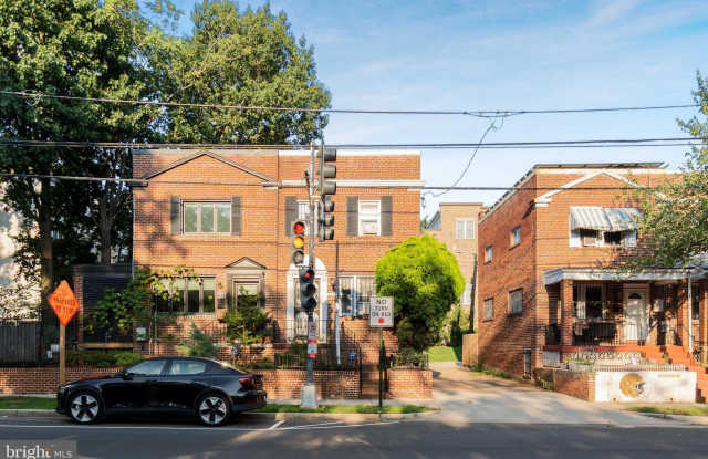2835 4TH Street NE photos photos