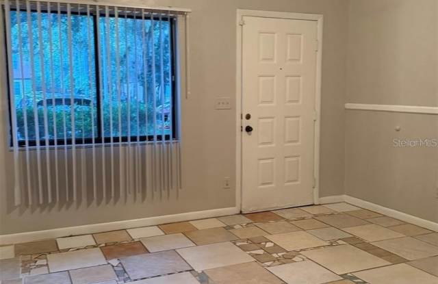 4313 SW 68 Terrace Gallery 3