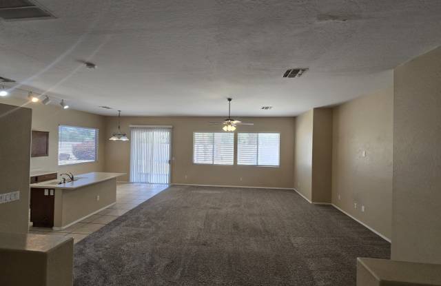 1580 North Racine Court Gallery 2