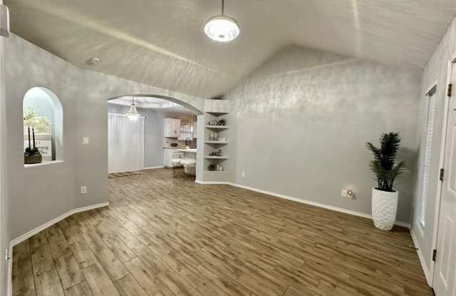 416 Canela Drive Gallery 2