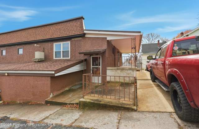 2521 N Main Avenue photos photos