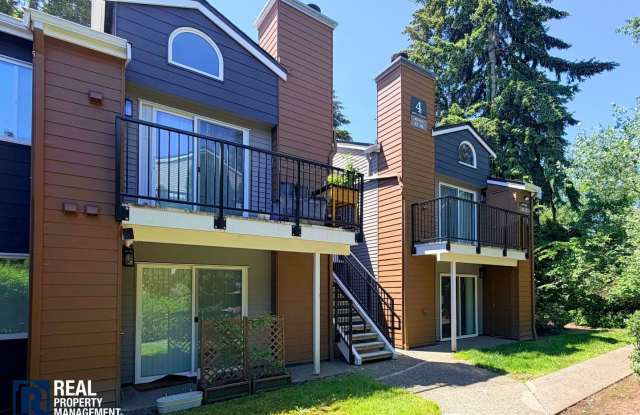 Saybrook Condo! 1 Bed/1 Bath with In-Unit Washer & Dryer & Covered Patio! Gallery 4