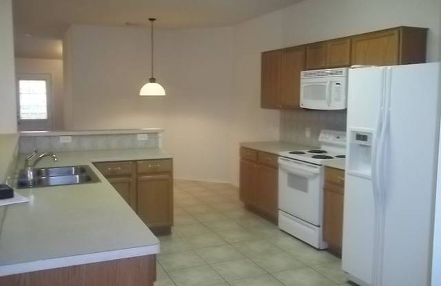 3953 BROOK HOLLOW DR Gallery 3