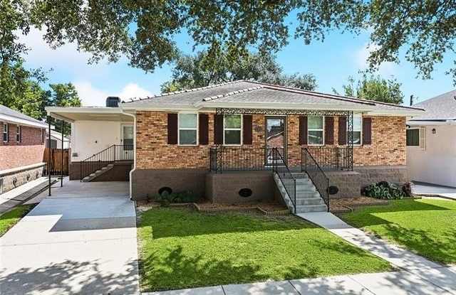 2109 AIRLINE PARK Boulevard photos photos