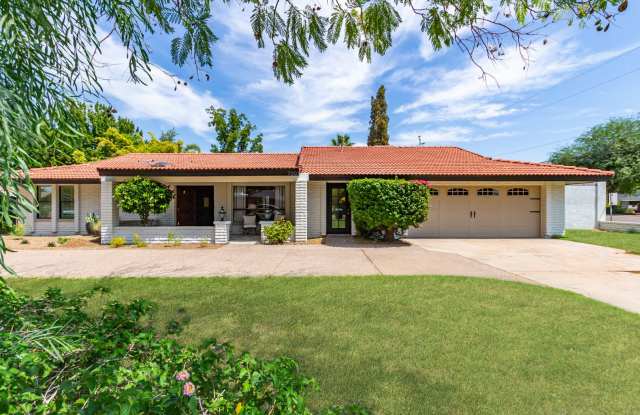 5 Bedroom 3 Bathroom Phoenix Home photos photos