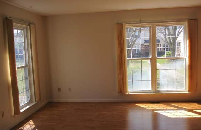 3238 Alpine Drive Gallery 3