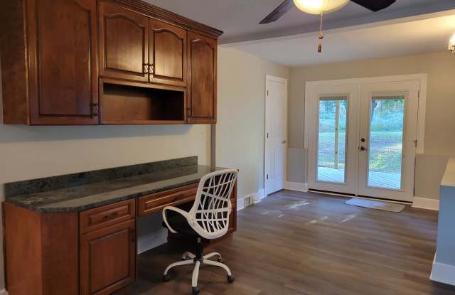 1372 Creech Dr Gallery 3