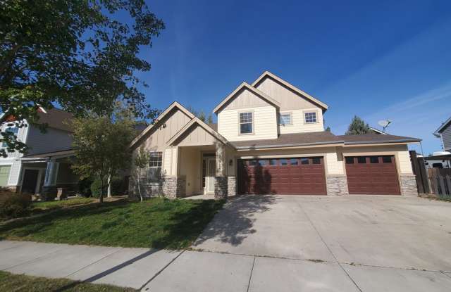 4 bed 2.5 bath * Plus Office - 3 car garage.. fenced - 20724 Wandalea Drive, Bend, OR 97701