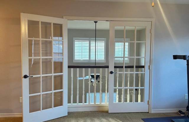 200 Grey Eagle Drive Gallery 3