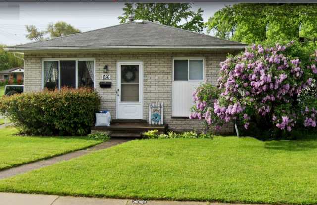 656 East Hudson Avenue - 656 East Hudson Avenue, Madison Heights, MI 48071