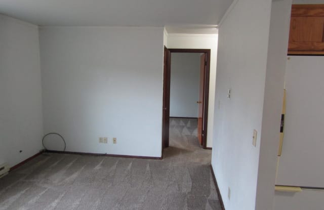 2811 John F Kennedy Road - 2 - 2811 John F Kennedy Road, Dubuque, IA 52002