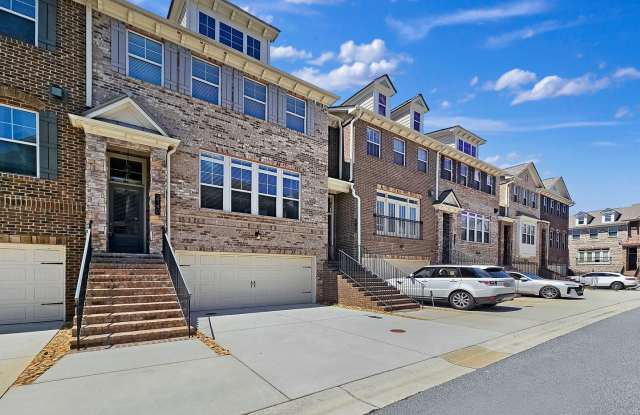 Luxury Brookhaven Townhome in Gated Townsend Community - 2142 Coventry Drive, Brookhaven, GA 30319