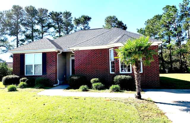 Spacious 3 Bedroom, 2 Bath Brick Home in Wood Creek Community Near Conway Schools! Available soon! - 1152 Green Fir Loop, Conway, SC 29527