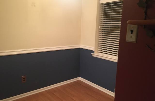 1420 Valley Dr photos photos