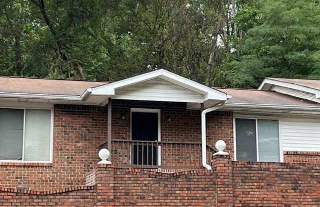 800 Lullwater Rd - 800 Lullwater Road, Red Bank, TN 37405