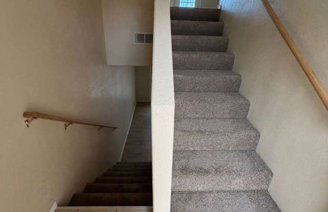 2-Story Townhome Gallery 3