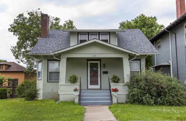 Charming Home - Close to Fort Riley photos photos