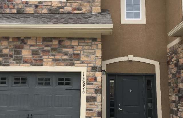15856 Valley View Dr Gallery 2