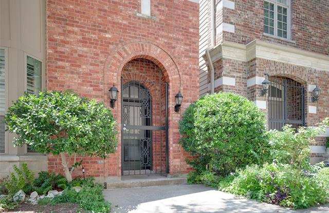 2911 Bookhout Street Gallery 2