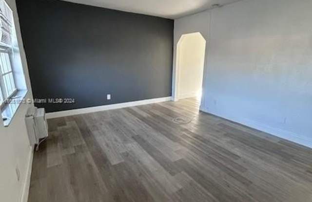 822 NW 7th Terrace - 822 Northwest 7th Terrace, Hallandale Beach, FL 33009