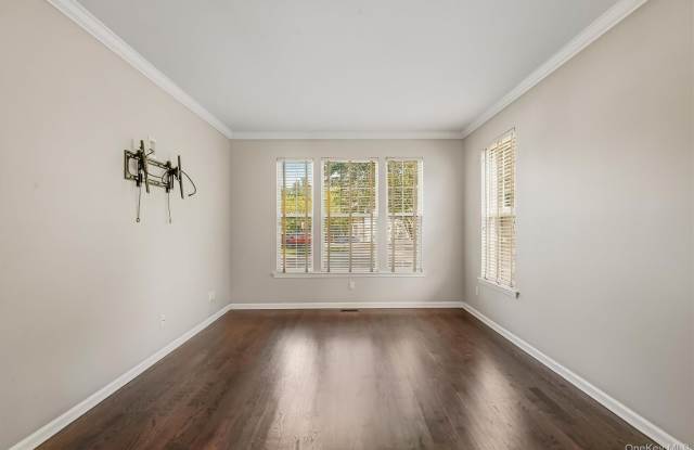 24 Ford Court Gallery 3