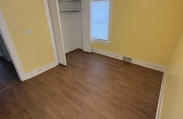 324 Crestwood Ave photos photos