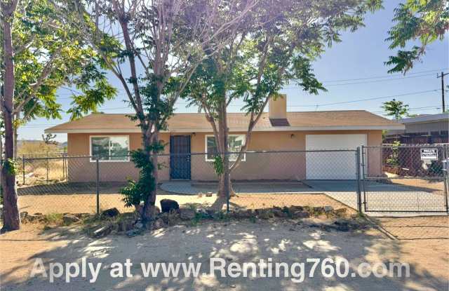 2 Bed 1 Bath Home Near Shopping! photos photos