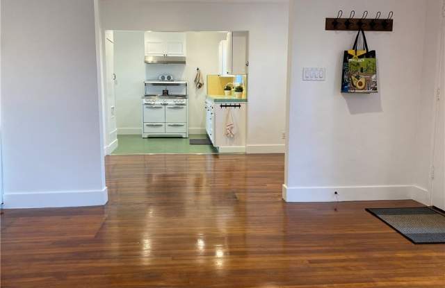 212 Geneva Avenue Gallery 2