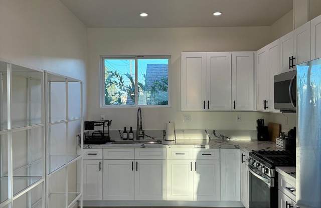 1595 West 35th Place Gallery 3