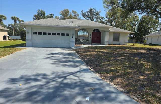 11 PERIMETER DRIVE - 11 Perimeter Drive, Englewood, FL 34223