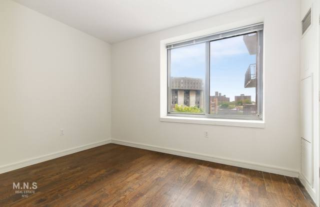 1560 Fulton Street Gallery 3