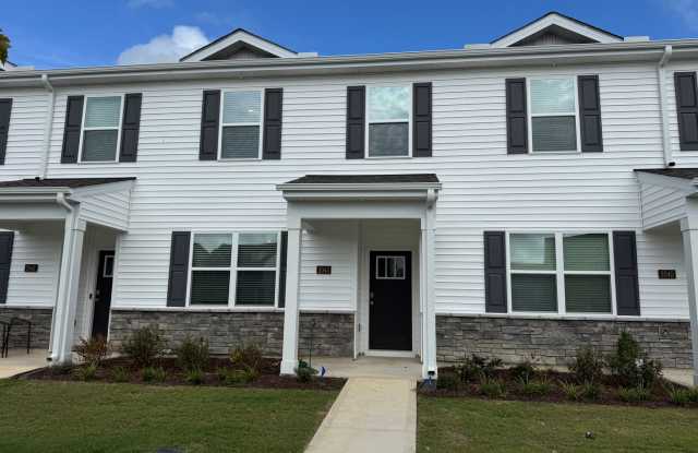 Welcome to Clock Road Townhomes! Gallery 3