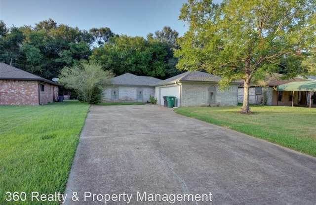 9943 VALLEY LAKE DRIVE - 9943 Valley Lake Drive, Houston, TX 77078