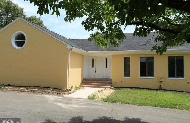 901 WALKER ROAD photos photos