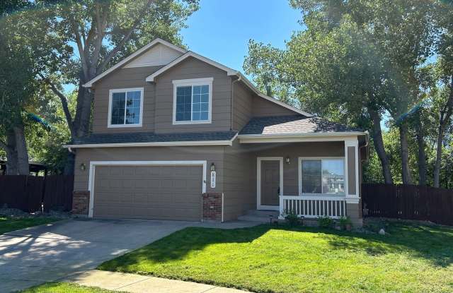 4 bed 3.5 bath with 2 car garage - Available Now! - MileStone Real Estate Services - 815 Riverview Lane, Colorado Springs, CO 80916 4 bed 3.5 bath with 2 car garage - Available Now! - MileStone Real Estate Services - 815 Riverview Lane, Colorado Springs, CO 80916
