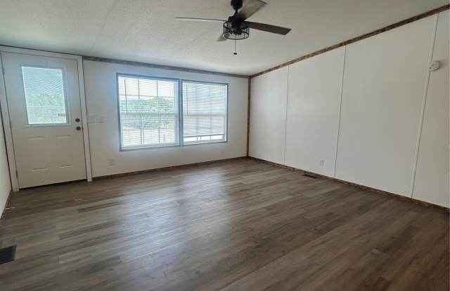 201 Lakeview Trail Gallery 1