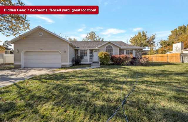 Spacious Sandy Rambler w 2 car attached - 11810 South Hidden Valley Drive, Sandy, UT 84094
