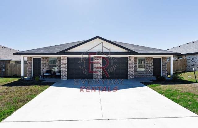 121 Wind Ridge Dr. - 121 Wind Ridge Drive, Copperas Cove, TX 76522
