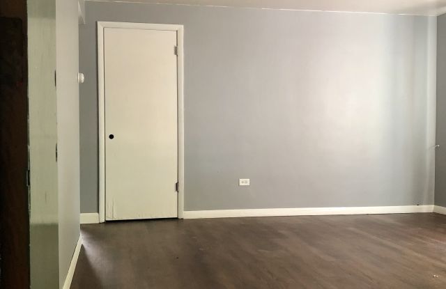 3156 W 80th St - 3156 West 80th Street, Chicago, IL 60652 3156 W 80th St - 3156 West 80th Street, Chicago, IL 60652