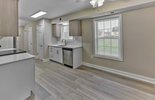 Woods Edge photos photos