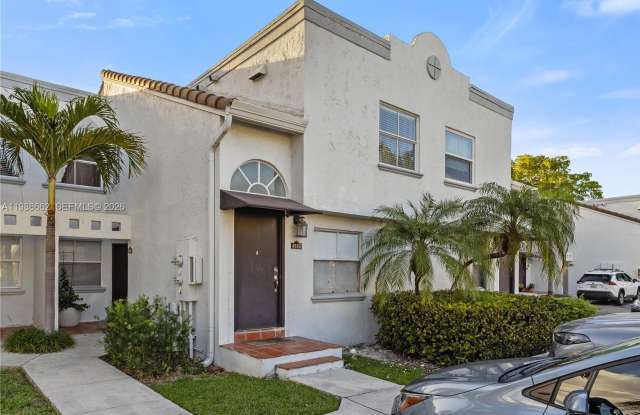 4868 NW 97th Ct photos photos