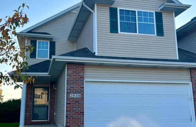 **AVAILABLE SOON**Beautiful 3 bed townhome off 84th & Holdrege photos photos **AVAILABLE SOON**Beautiful 3 bed townhome off 84th & Holdrege photos photos