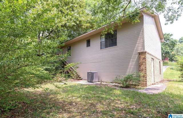 203 WINTERHAVEN DRIVE Gallery 3