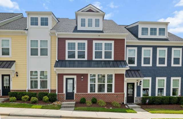 3 Bedroom Townhome with Rooftop Terrace in Downtown Wake Forest! photos photos
