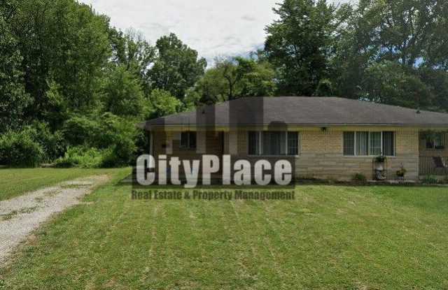 1215 Taylor Dr E photos photos